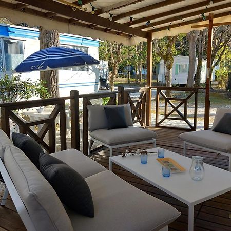Mobilhome Les Volets Bleus Vaudreuille Εξωτερικό φωτογραφία