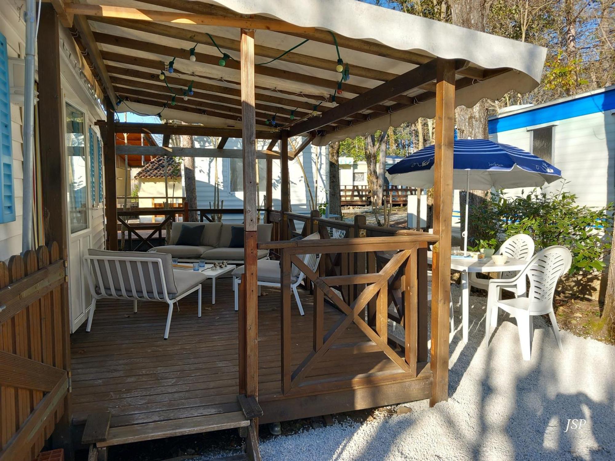 Mobilhome Les Volets Bleus Vaudreuille Εξωτερικό φωτογραφία