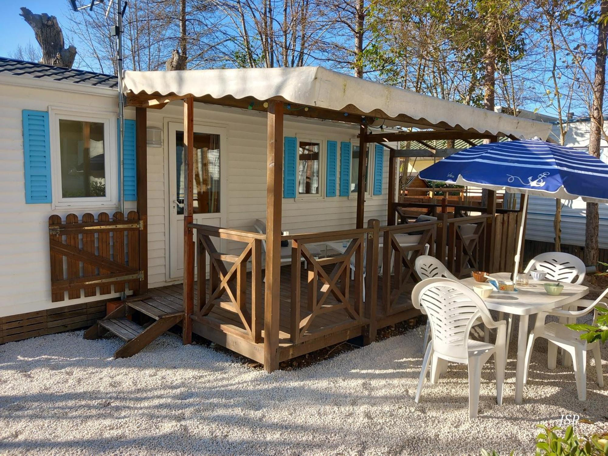 Mobilhome Les Volets Bleus Vaudreuille Εξωτερικό φωτογραφία