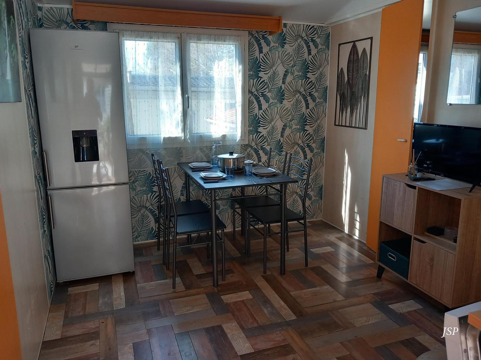 Mobilhome Les Volets Bleus Vaudreuille Εξωτερικό φωτογραφία
